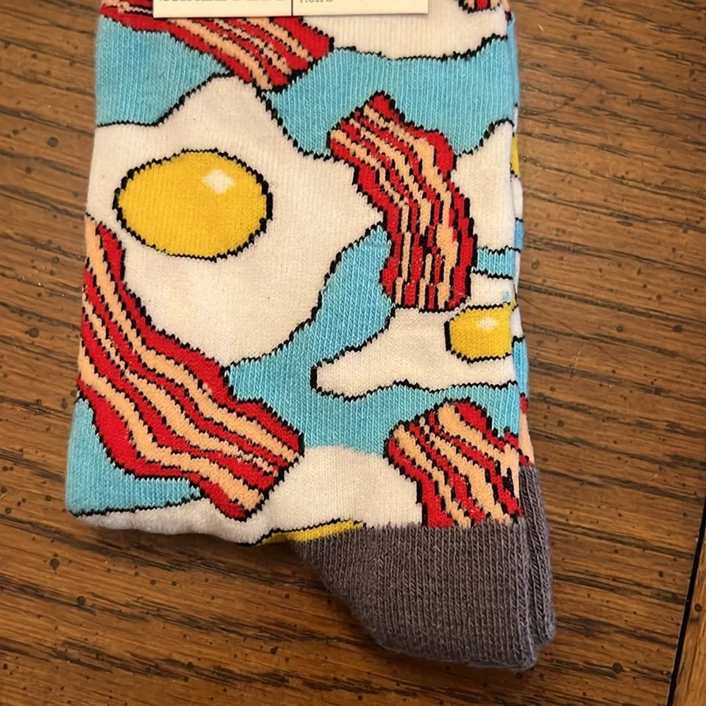 Bacon and eggs socks‎